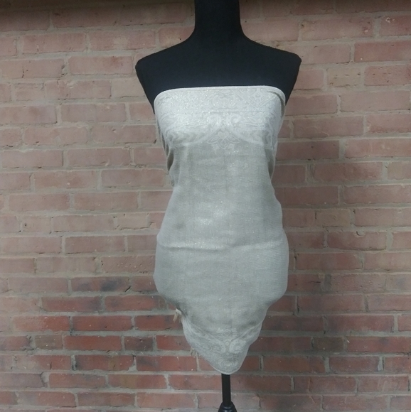 Nordstrom | Amazing Sparkle Wrap Scarf - Picture 3 of 8